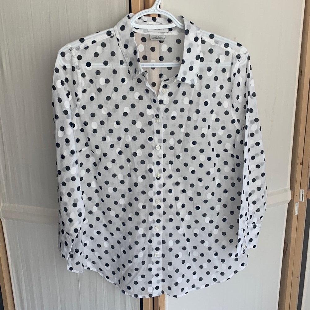 Van Heusen, Size Large, Polka dots 100% cotton shirt